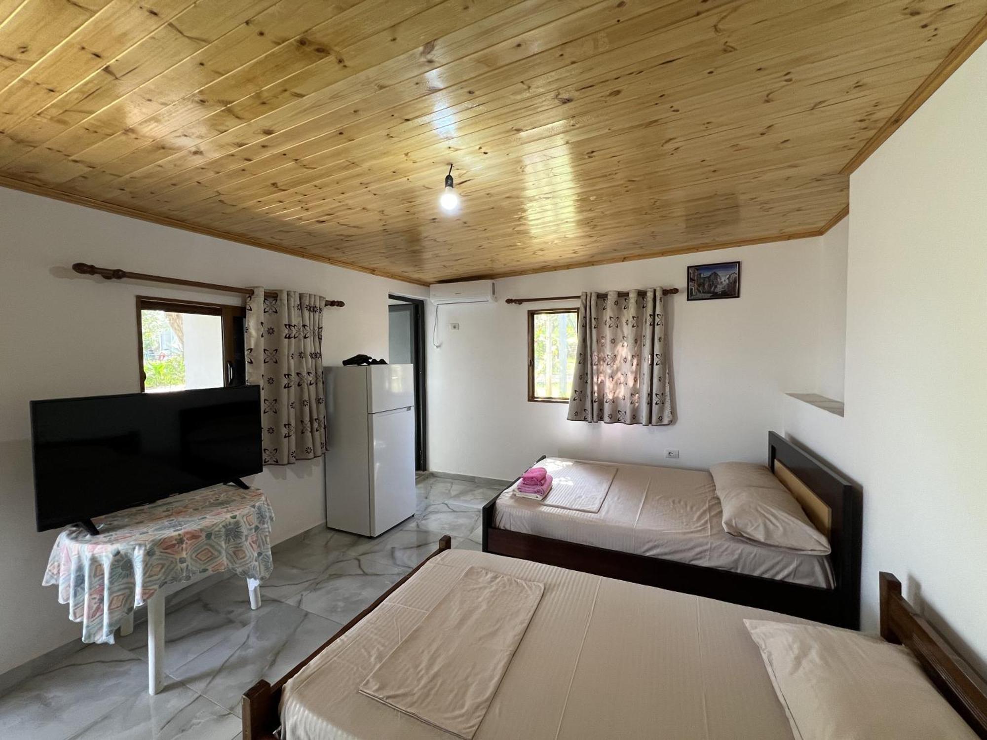 Oni Apartments Ксамил Экстерьер фото
